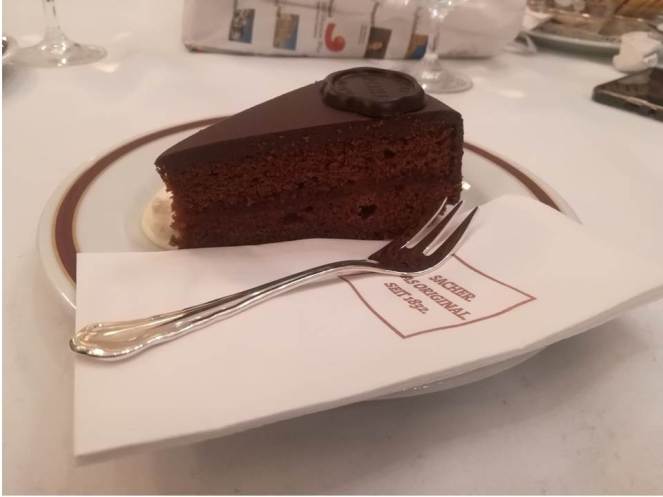 sacher (2)
